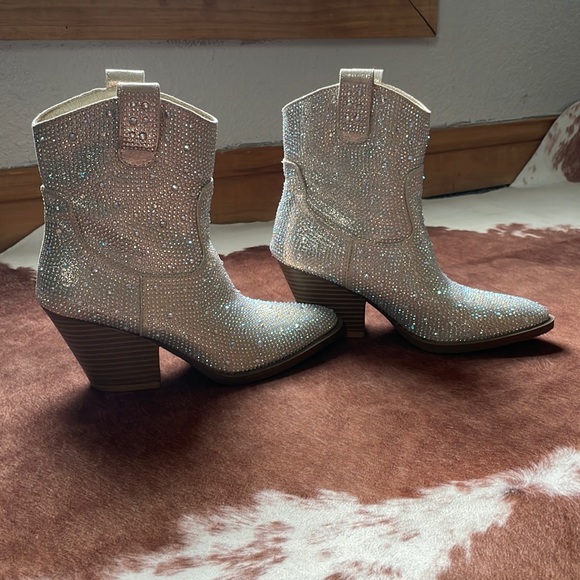 NEVER WORN bling boots - Picture 1 of 3